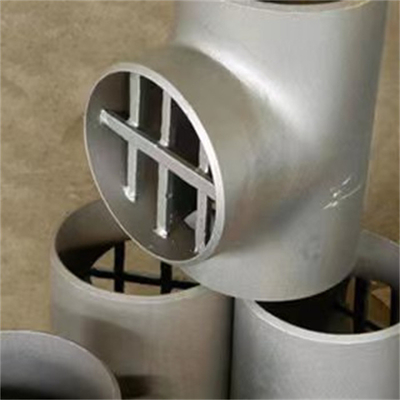 24“ Gelast het Koolstofstaal Gelijk T-stuk van de Pijpmontage/het Verminderen van T-stuk Asme Astm A234 Wpb
